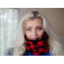 Checkered Play Cowl in Black And Red