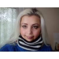 Striped Hype Cowl Black and White monochrome look contrast