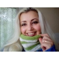Striped Hype Cowl Green and White