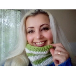 Striped Hype Cowl Green and White