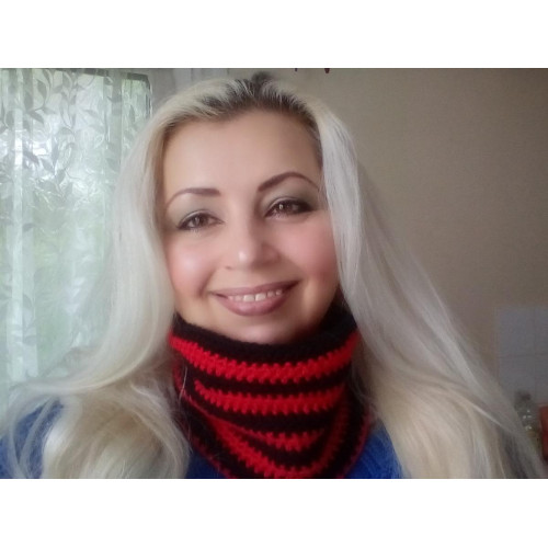 Striped Hype Cowl Red and Black Contrast Striped Hype Cowl Red and Black Contrast