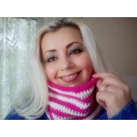 Striped Hype Cowl in Berry and White Colours